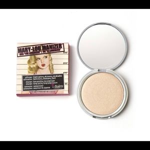 The Balm Mary Lou Manizer highlighter